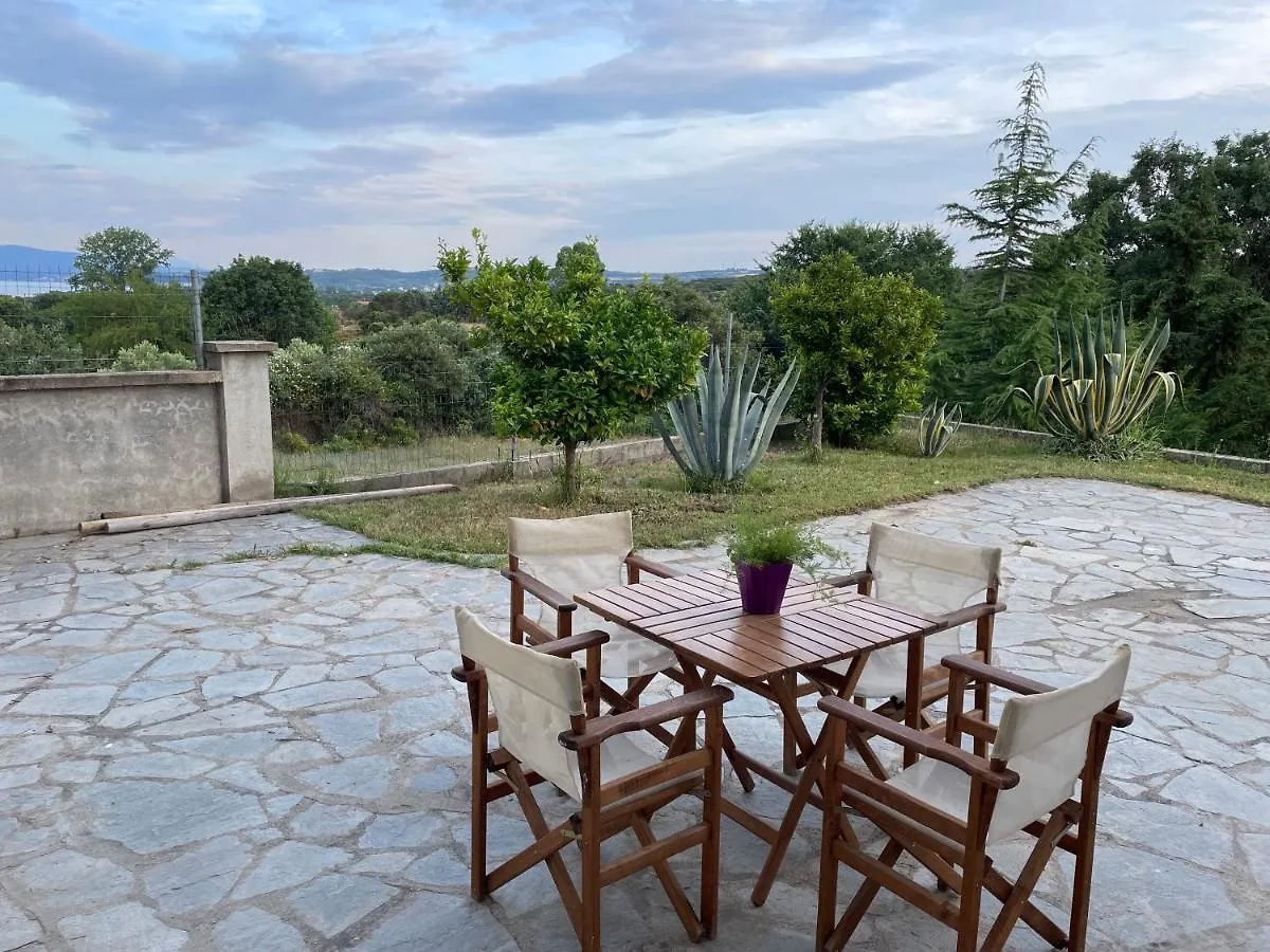 לריסוס Astri Villa