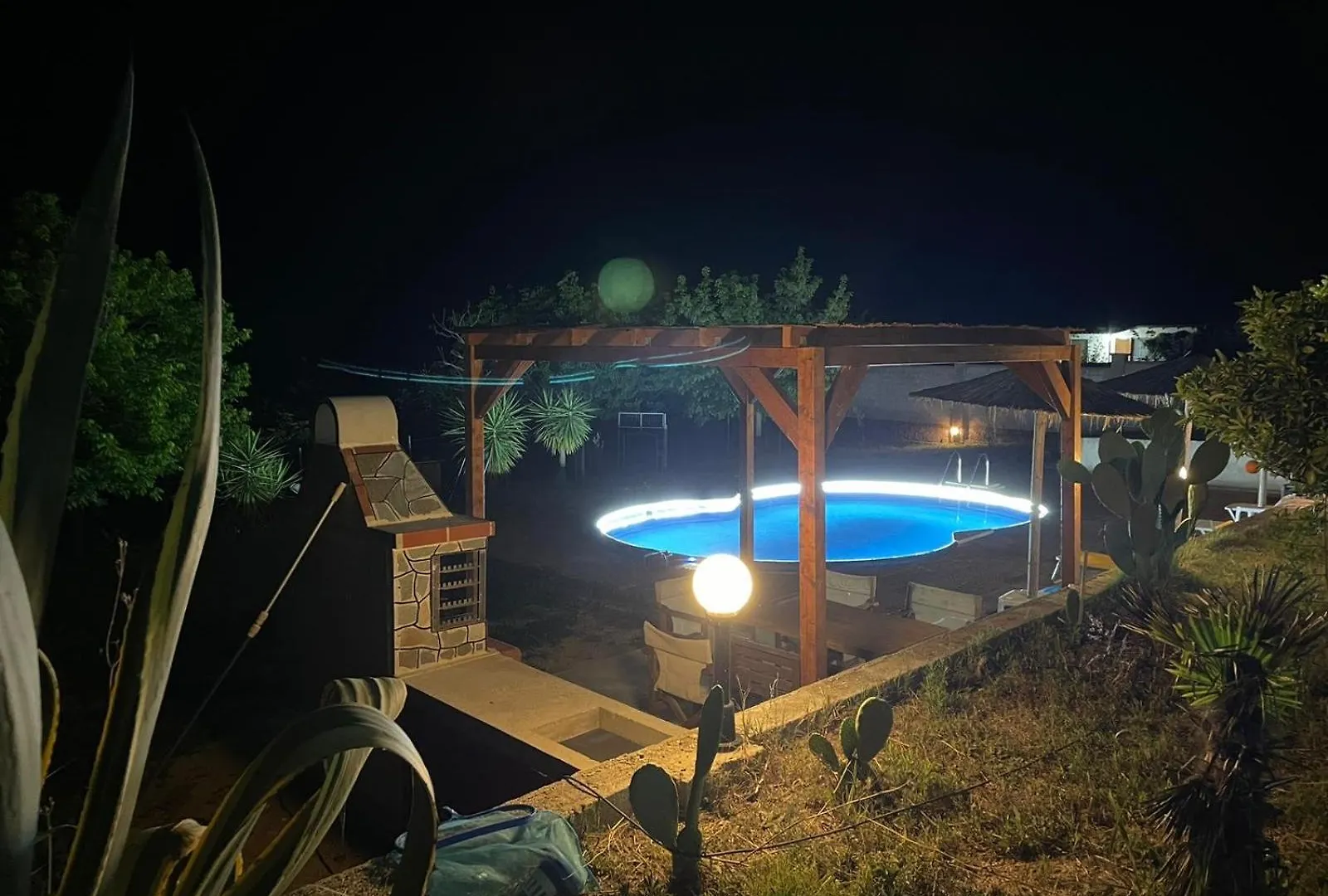 לריסוס Astri Villa