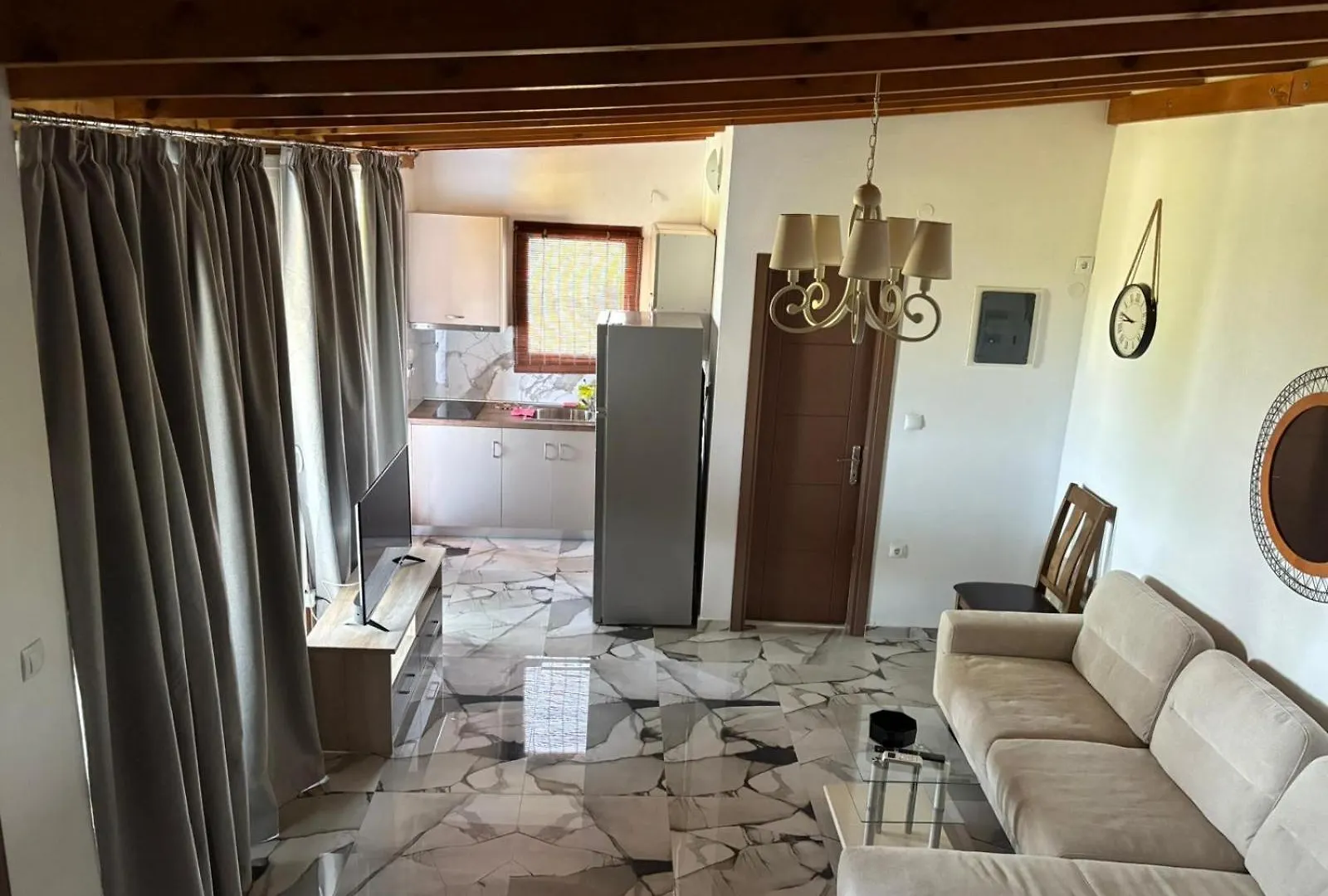 לריסוס Astri Villa